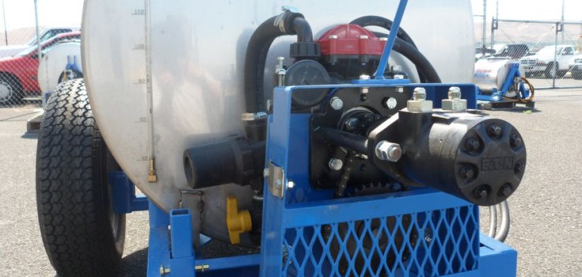 NO PTO shaft - Hydraulic Motor Drive.